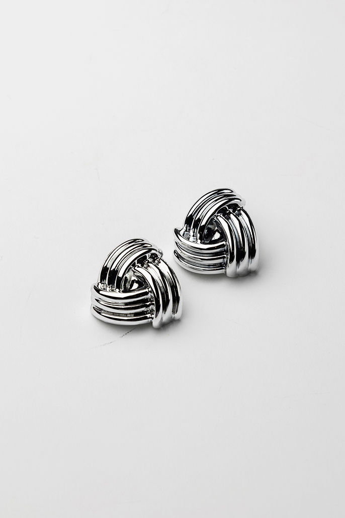 Knot Studs