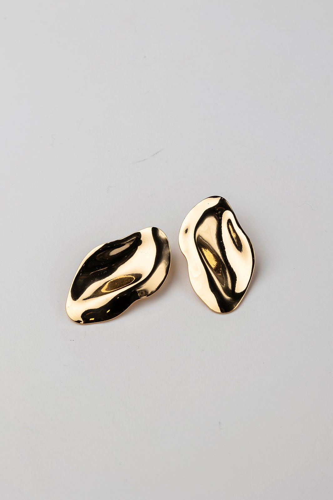 Flake Earrings Gold