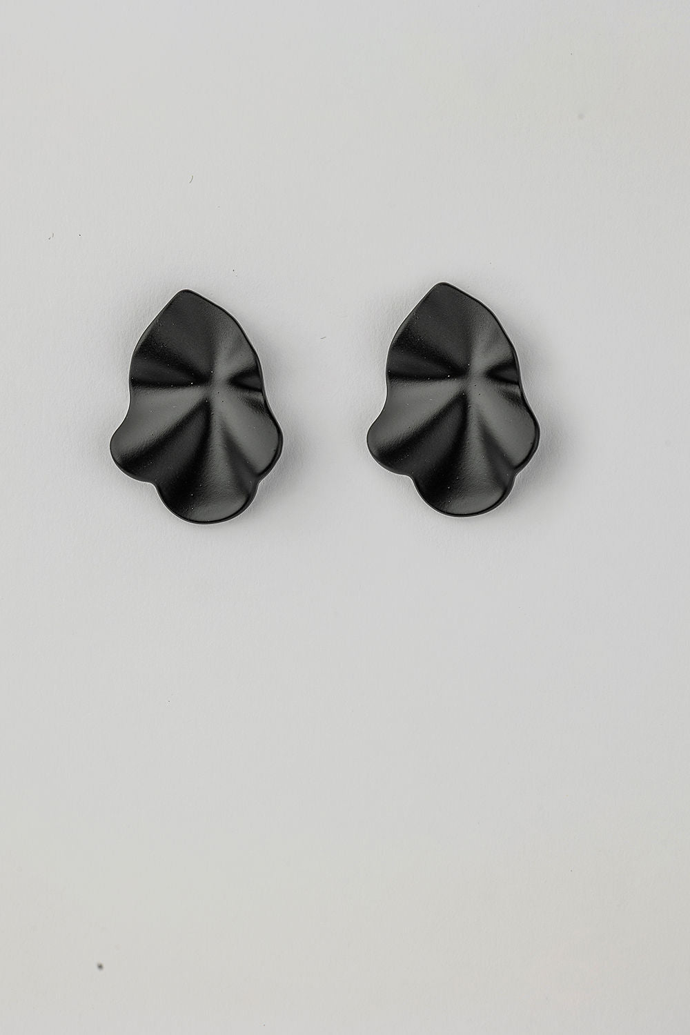 Lip Earrings Small