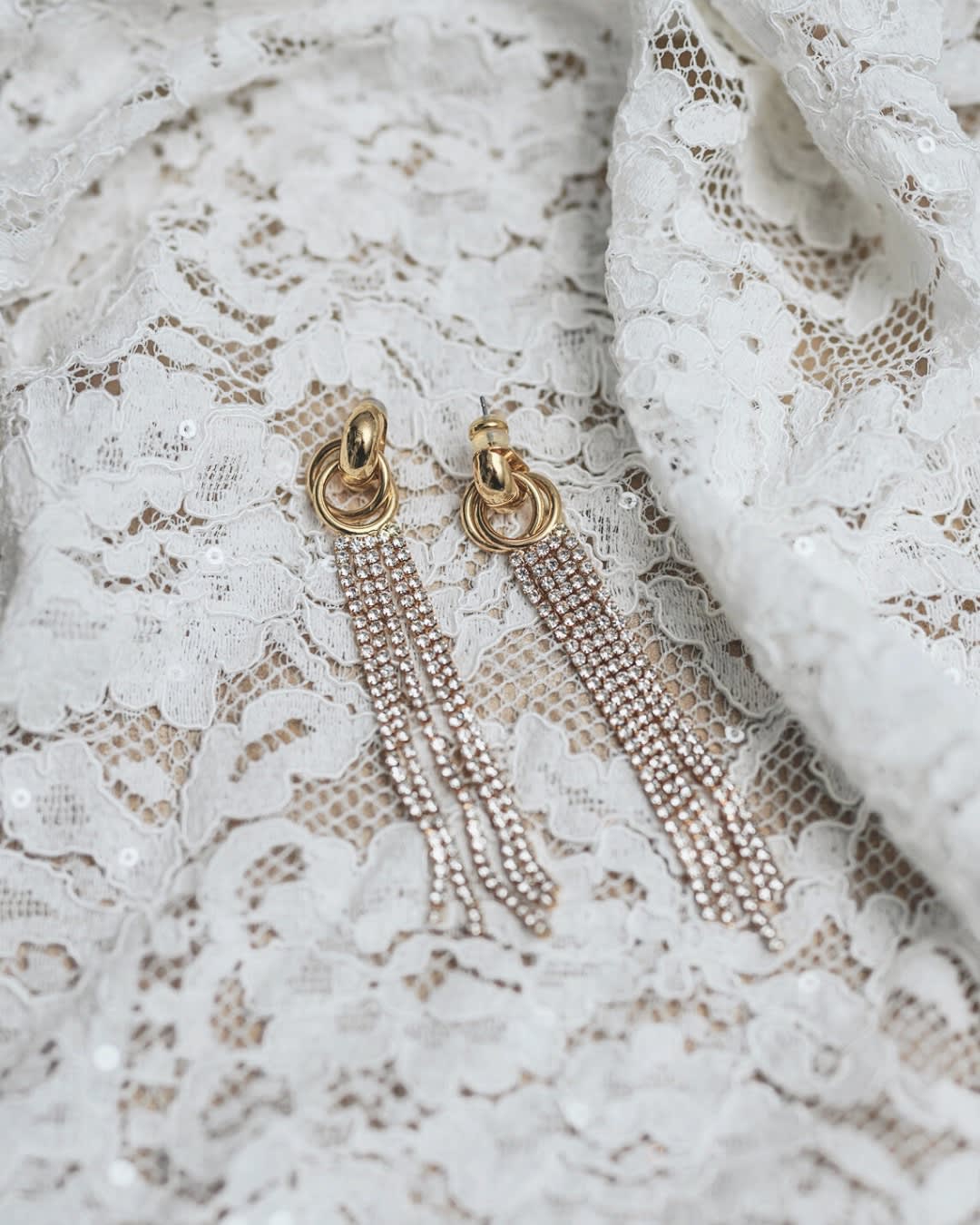 Strass Knot Earrings