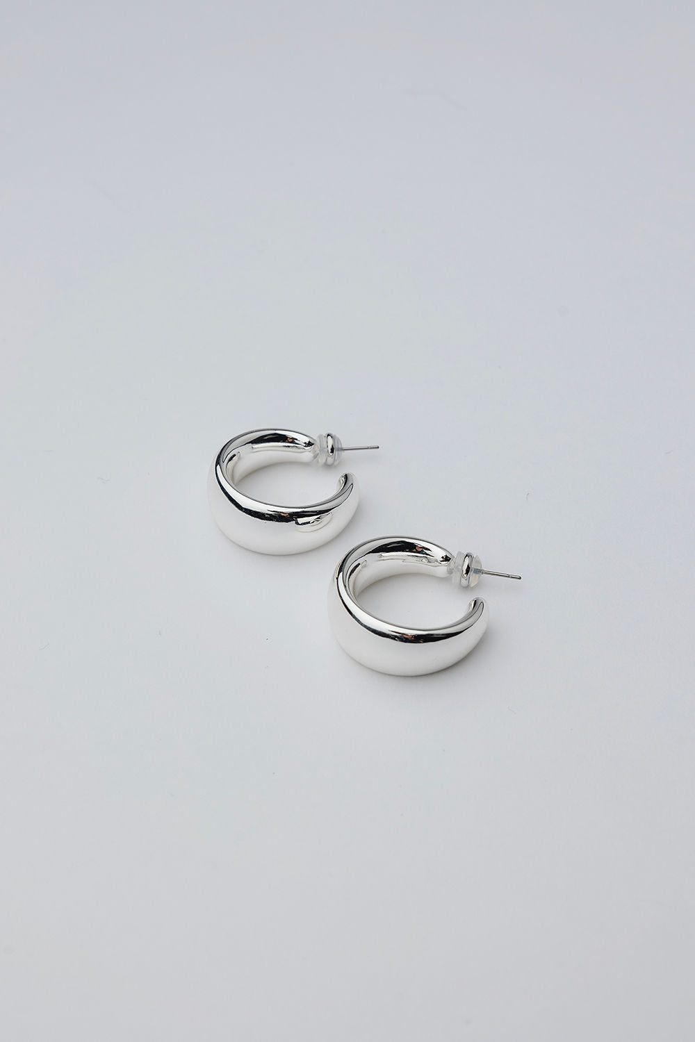 Silver Hoops M