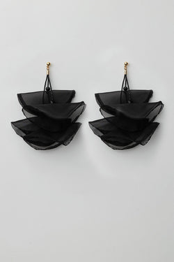 Flowy Earrings Black w gold