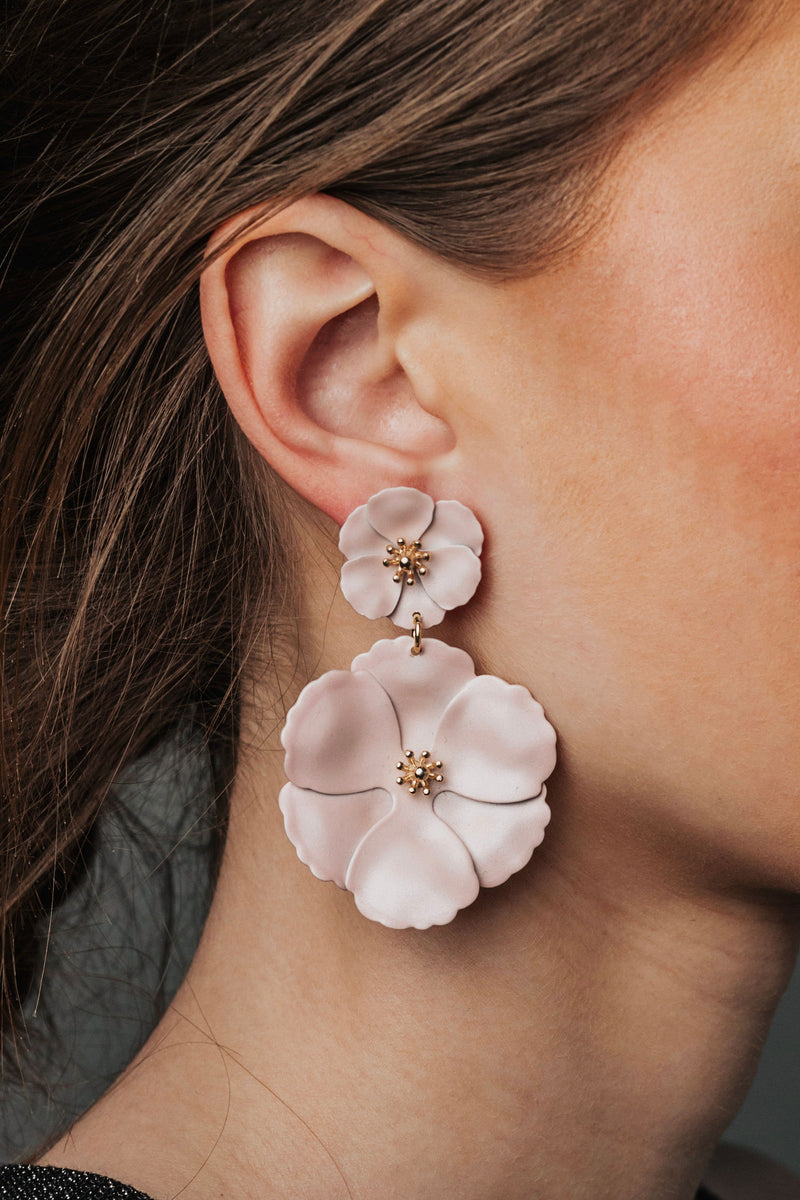 Flower Twin Earrings Light Pearl Pink