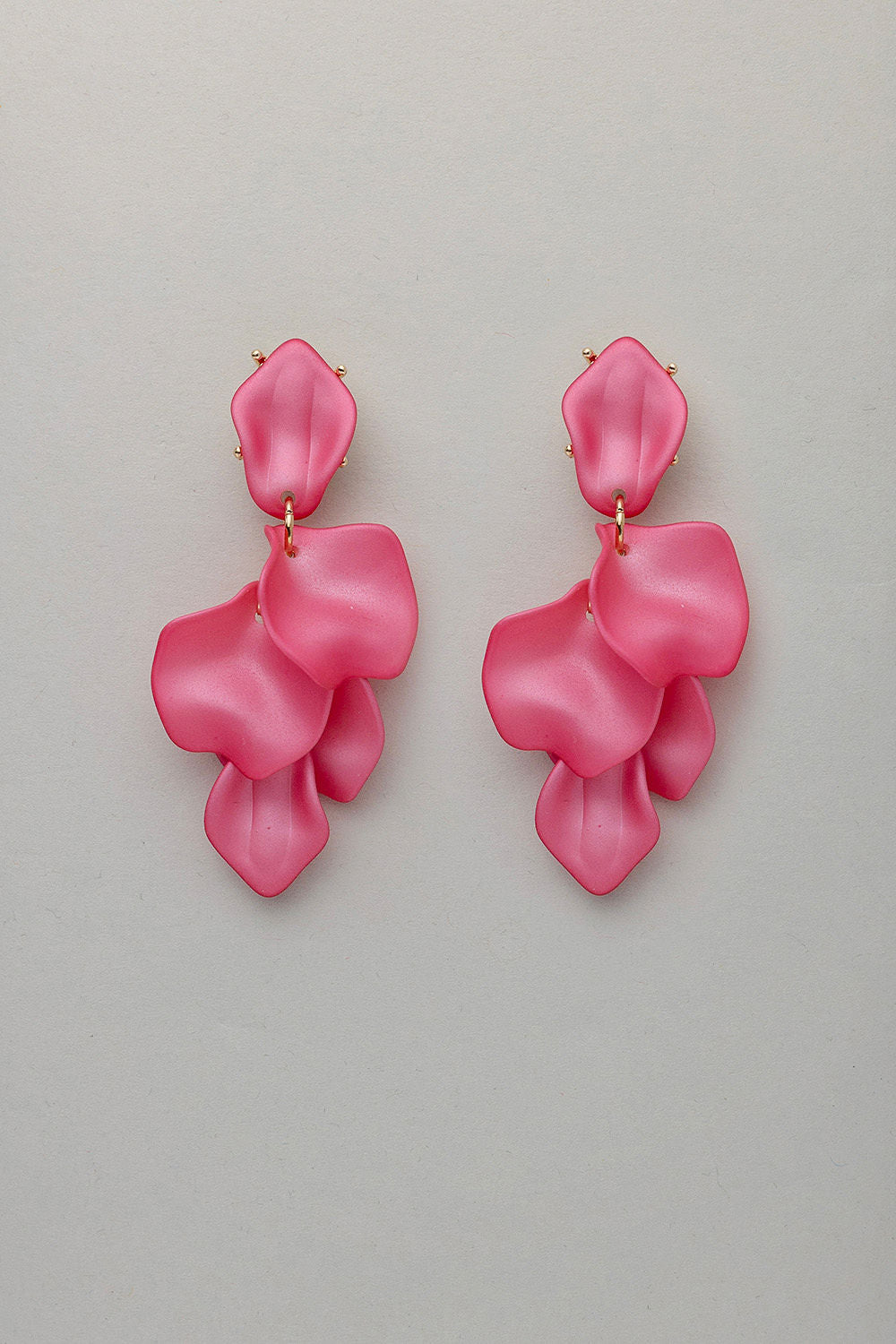 Leaf Earrings Pearl Strong Pink