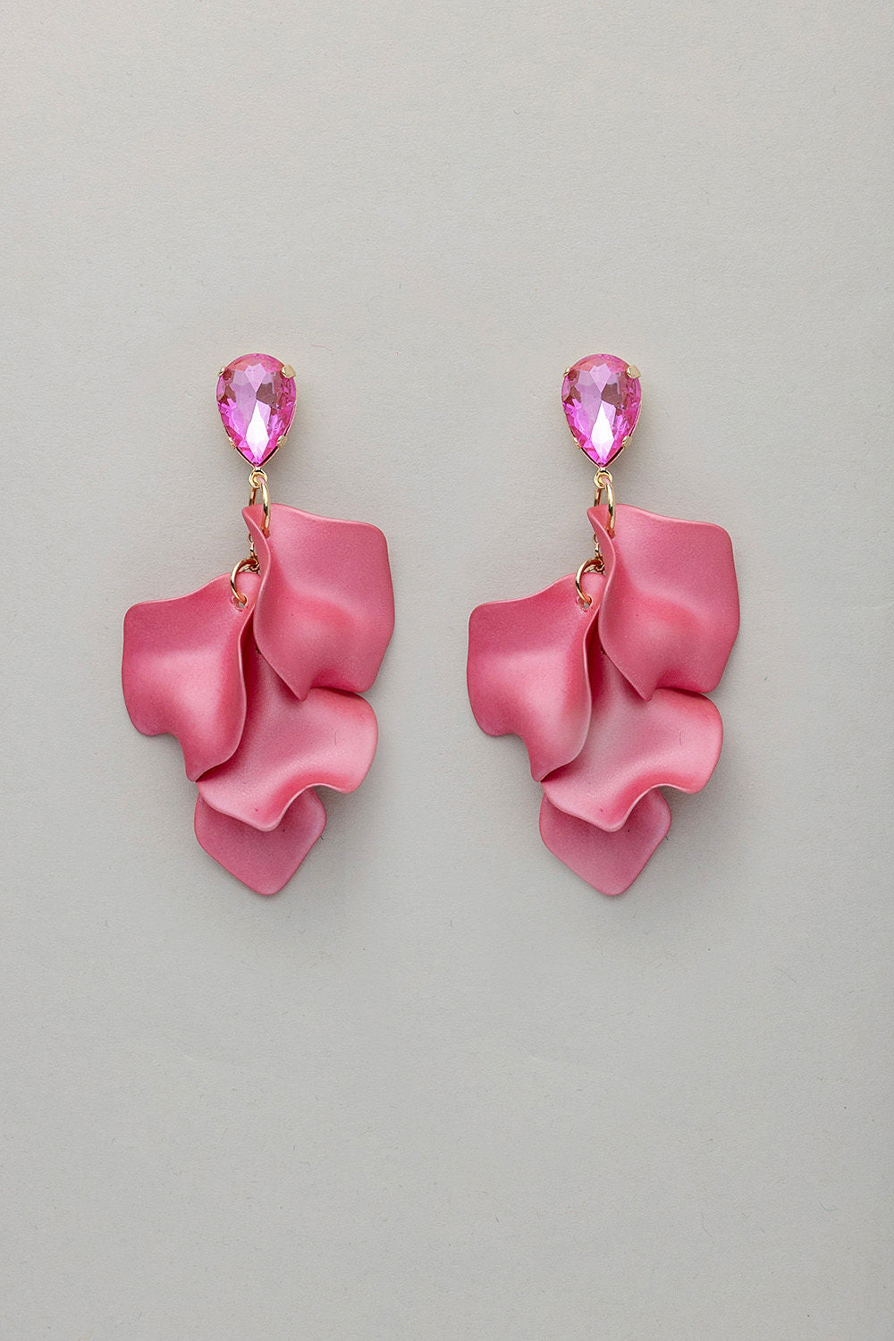 Leaf Earrings Pearl Strong Pink Cz