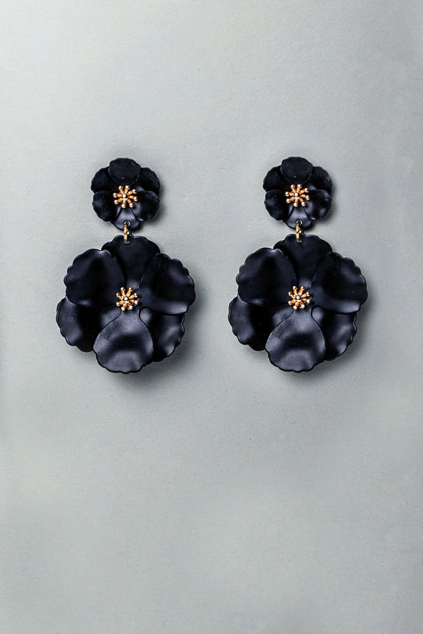 Flower Twin Earrings Black Pearl