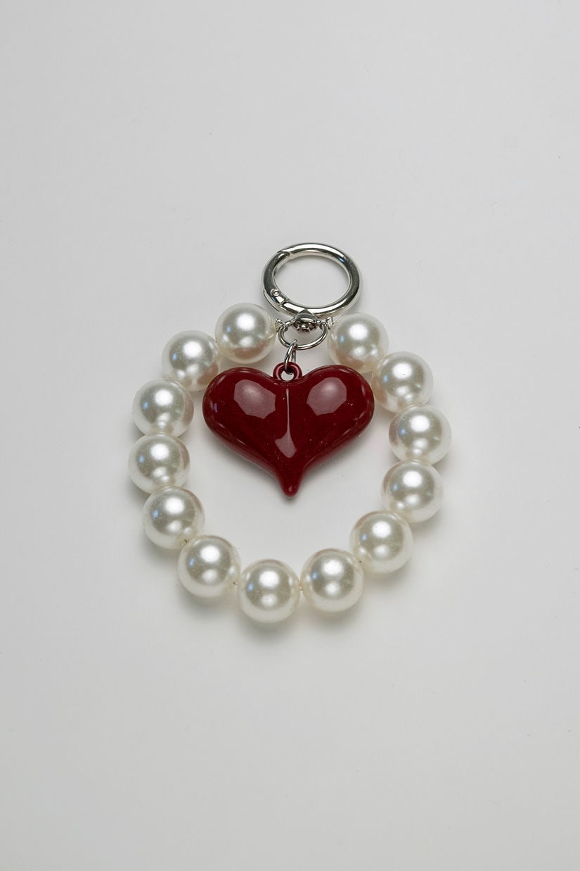 CHARM PEARL HEART BLACK Red