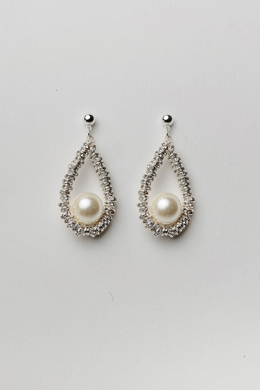 Pearl Glow Oval Earrings Silver