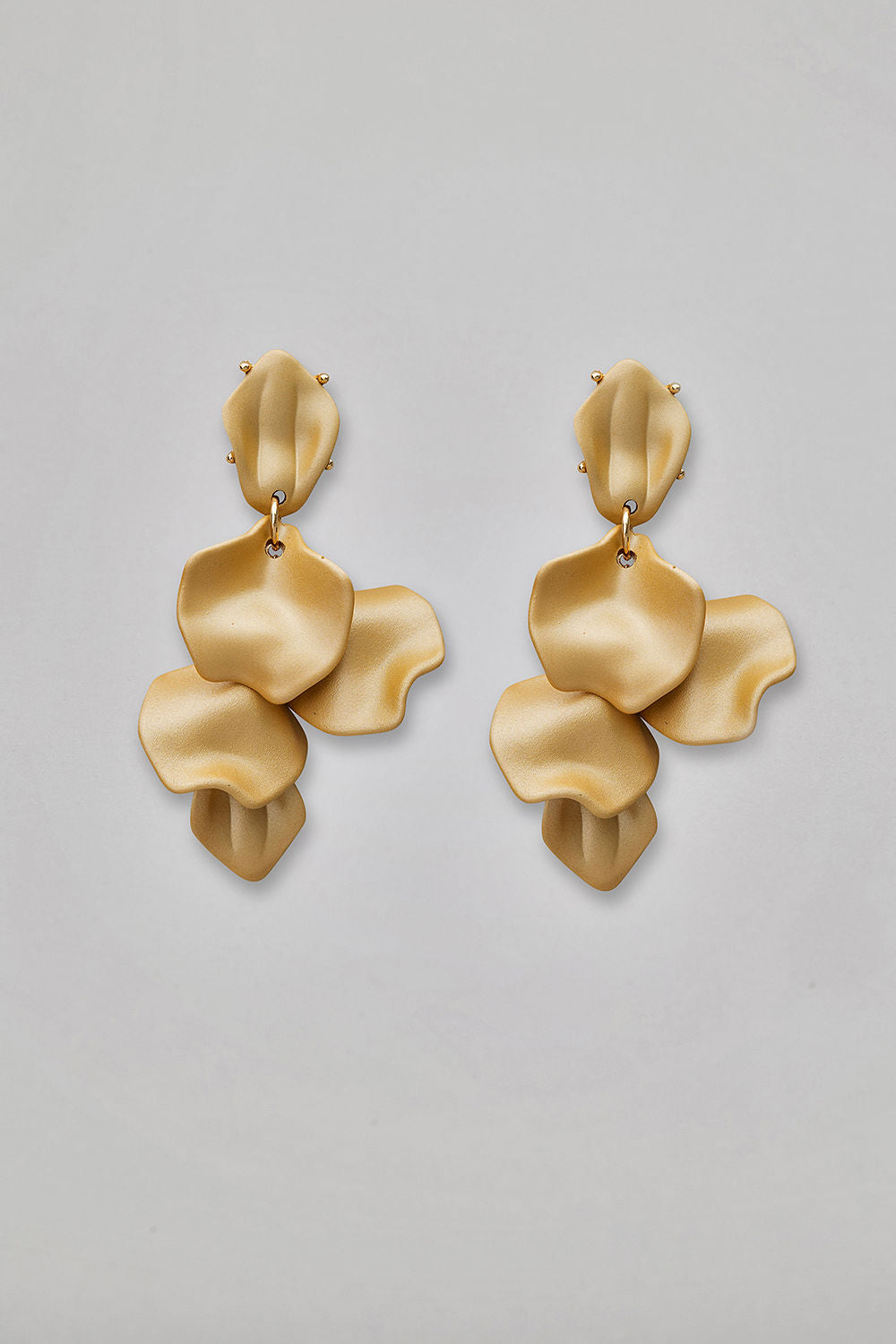 Leaf Thin Earrings Gold