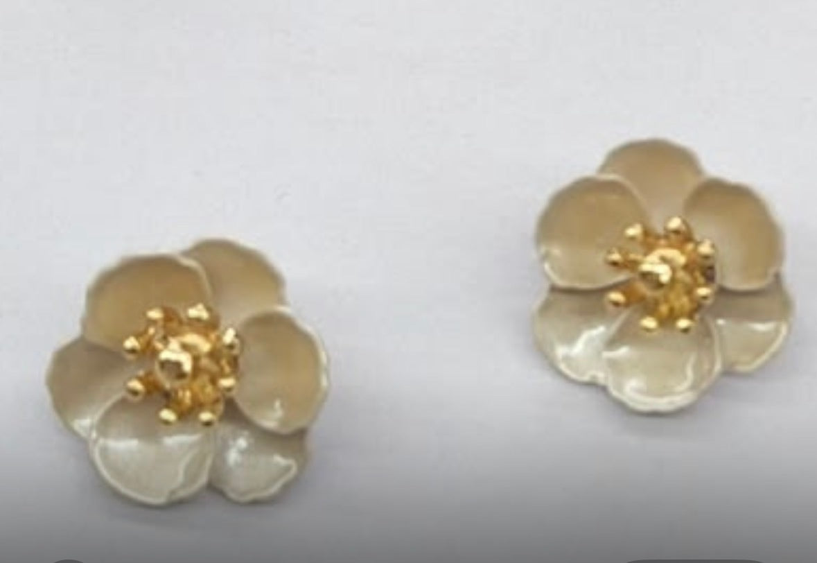 Flower Petite Earrings