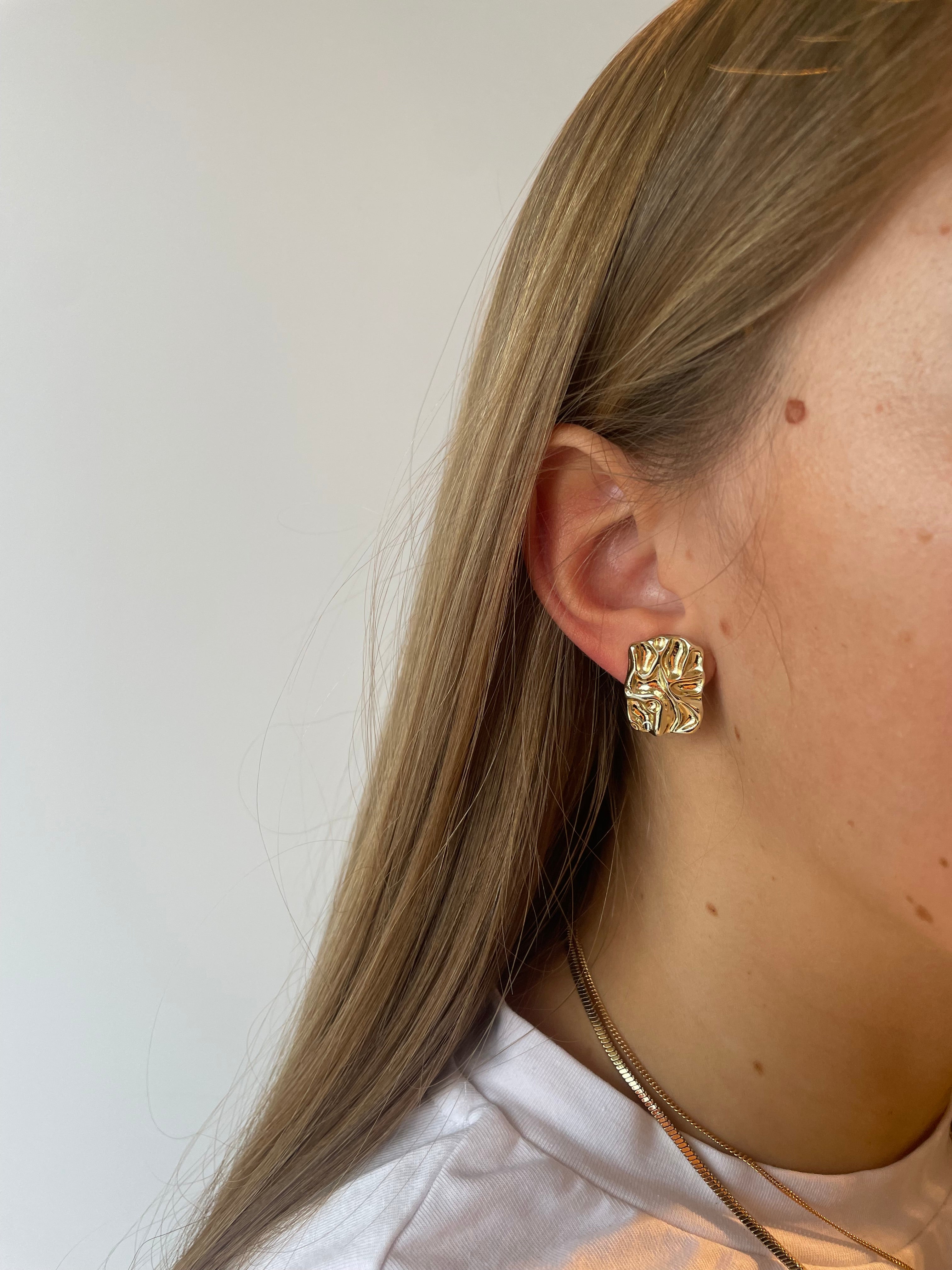 Em Earrings Gold S