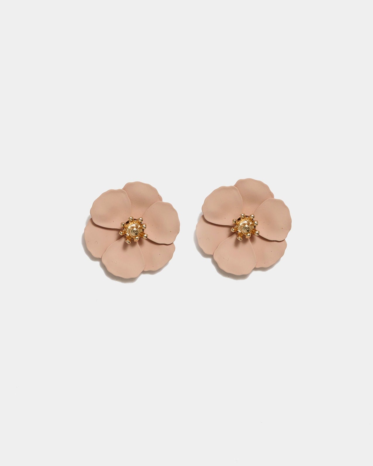 Flower Small Earrings in nude pink color