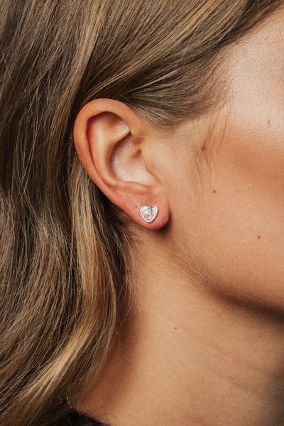 Heart Stud Mini