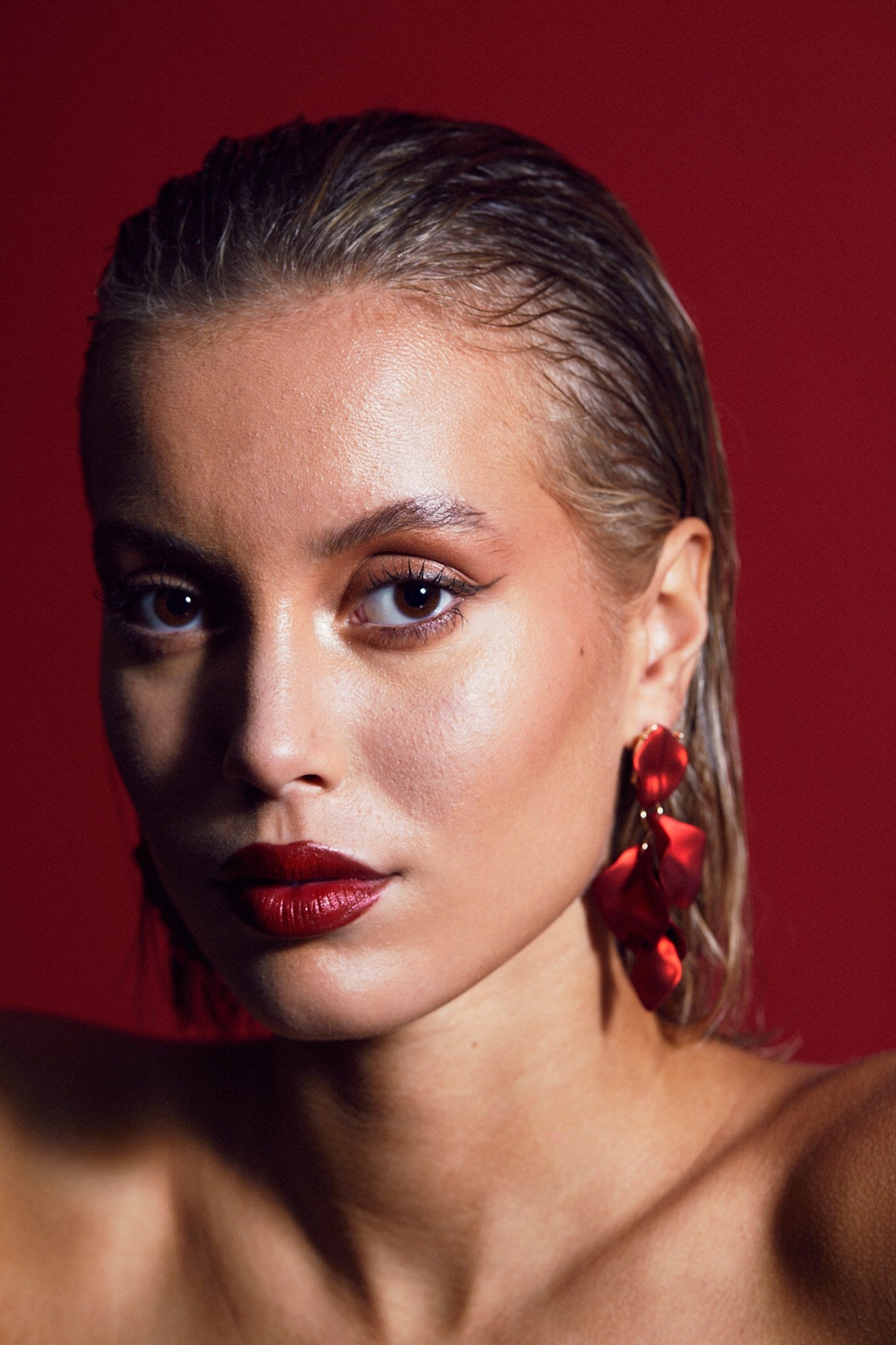 Leaf Earrings Metallic