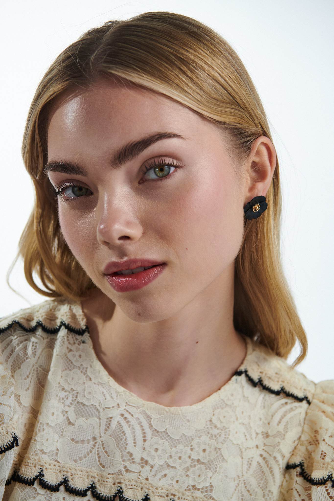 Flower Small Earrings