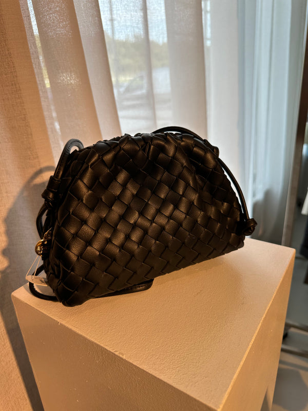 Dumpling Braided Bag Black