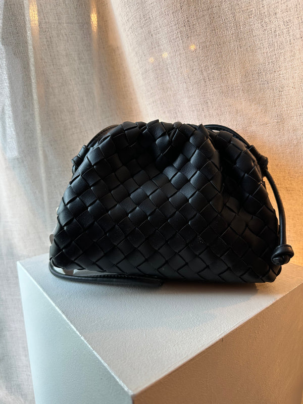 Dumpling Braided Bag Black