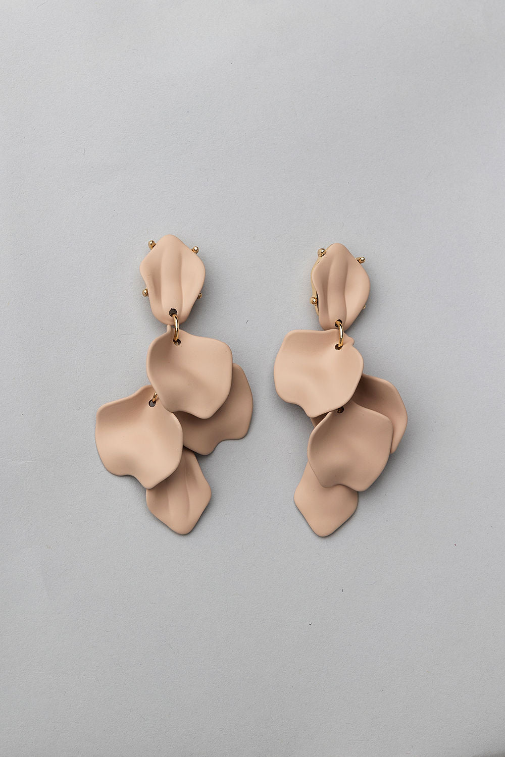 Leaf Earrings Mat Beige