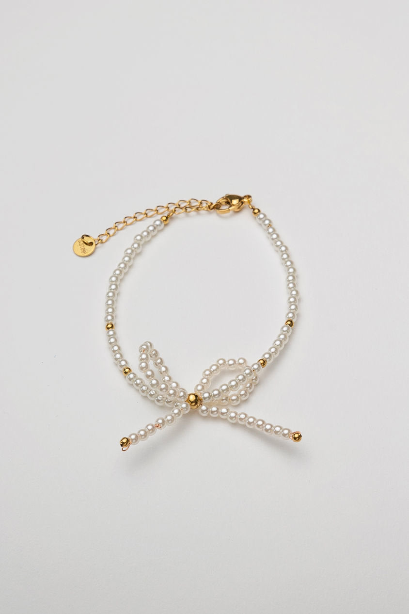 Bow Pearl Bracelet