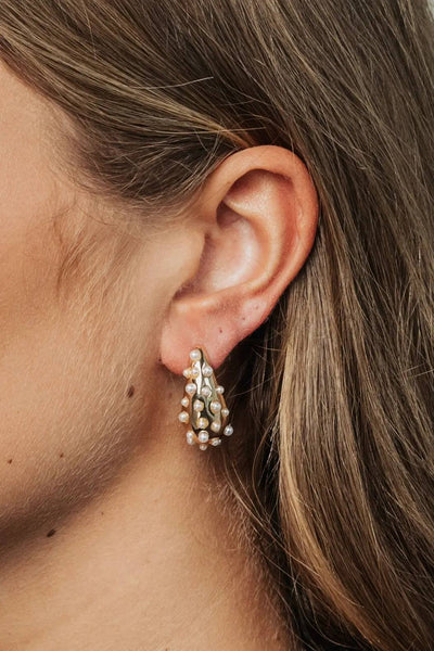 Vivianne Drop Pearl Earrings