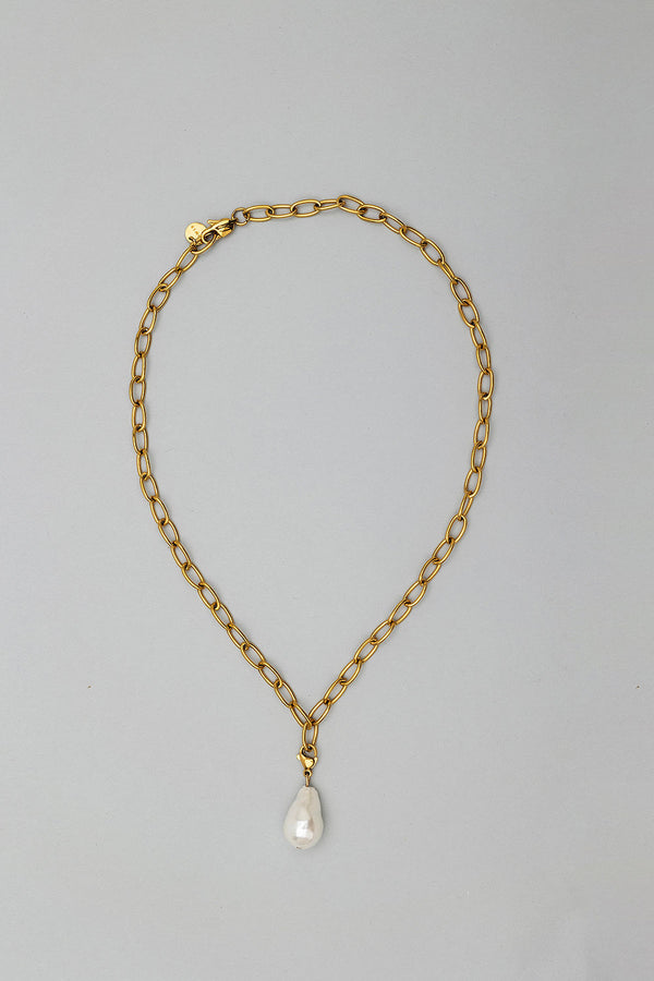 Stacey necklace gold with pearl