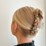 Viola hair clip potpurri